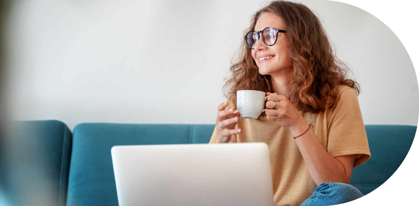 Quem tem enxaqueca pode tomar café, mas é importante se ater às quantidades recomendadas. No Brasil, é comum se tomar mais do que três xícaras ao dia, quando o ideal e saudável são apenas duas (em média). É tudo uma questão de consciência e equilíbrio.